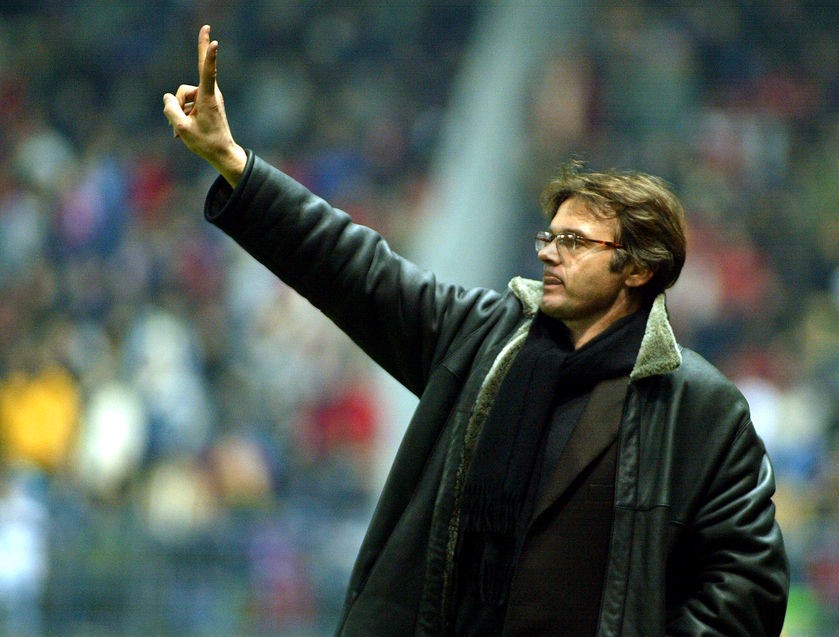 panini-hlv-philippe-troussier-6280-6634-1676590557-1677298369.jpg