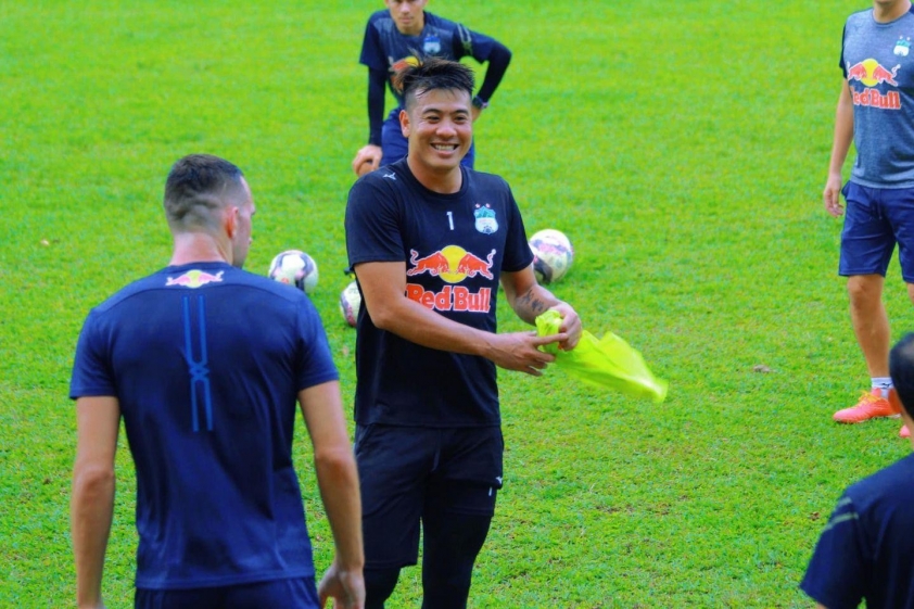 buu-ngoc-1-fbnv-5144-1680826451.jpg