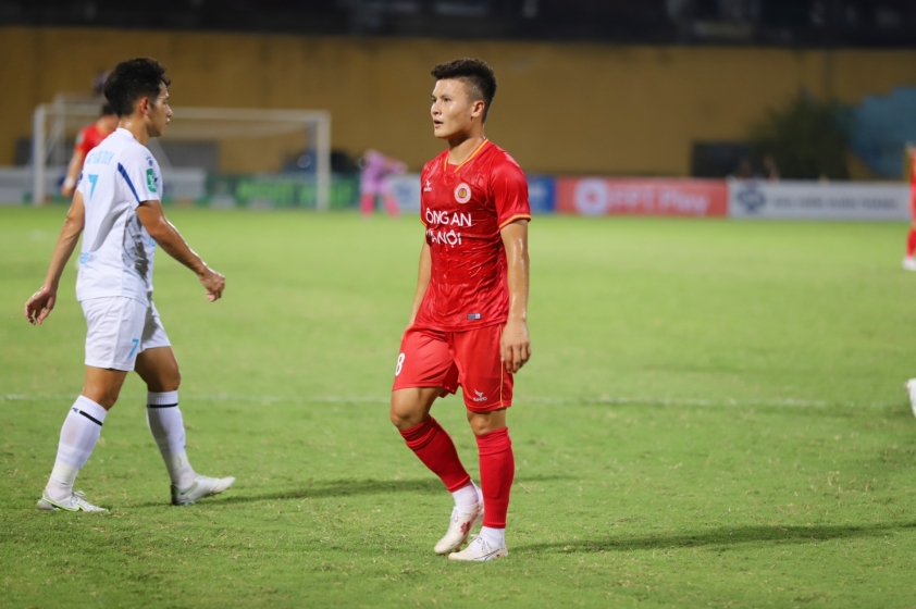 Trực tiếp CAHN 0-0 Nam Định: Thi đấu thận trọng 300652