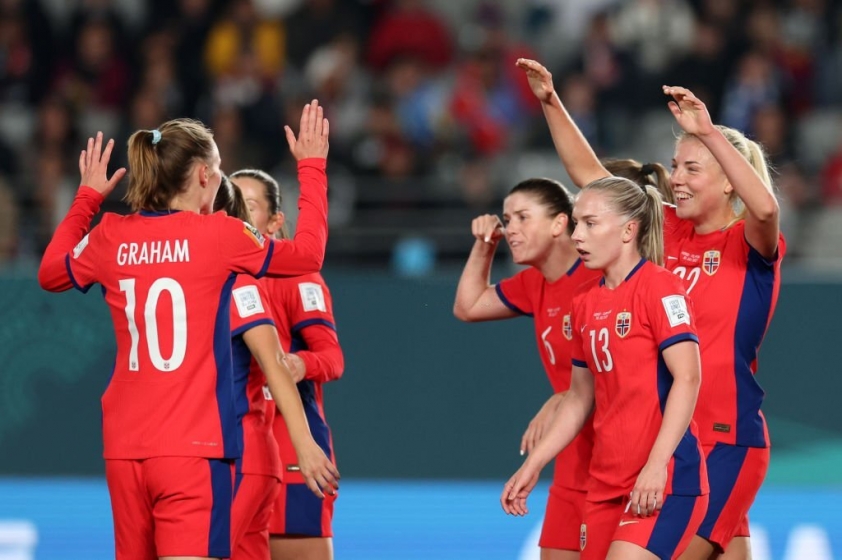 Trực tiếp nữ Na Uy 2-0 nữ Philippines: Vỡ trận 309146