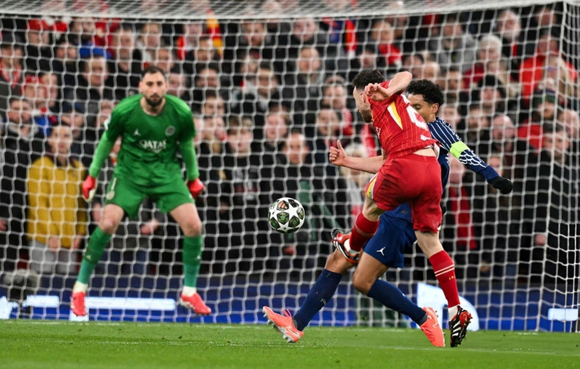 Diogo Jota có màn trình diễn cực tệ khiến Liverpool thua PSG 603503