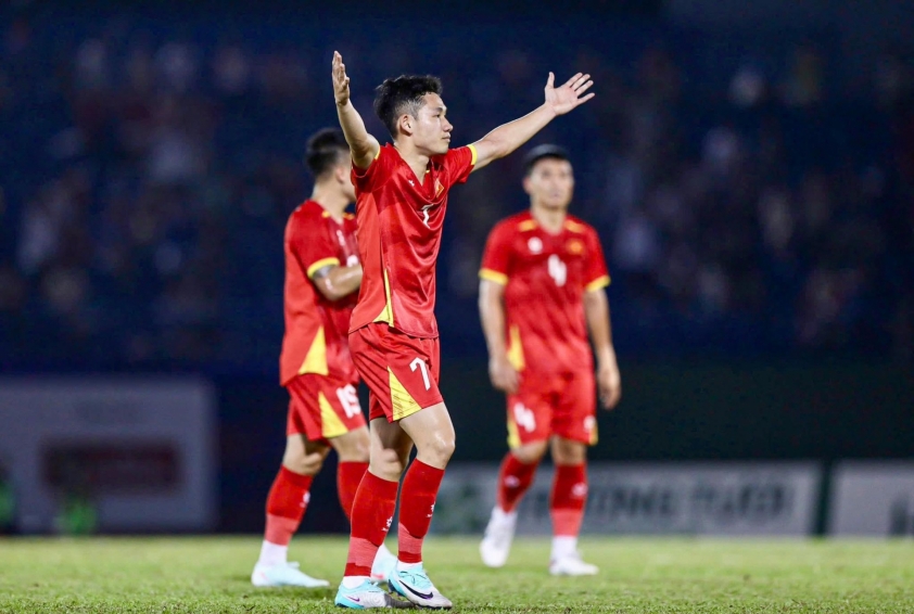 Trực tiếp Việt Nam 2-0 Campuchia: Nhân đôi cách biệt 607310