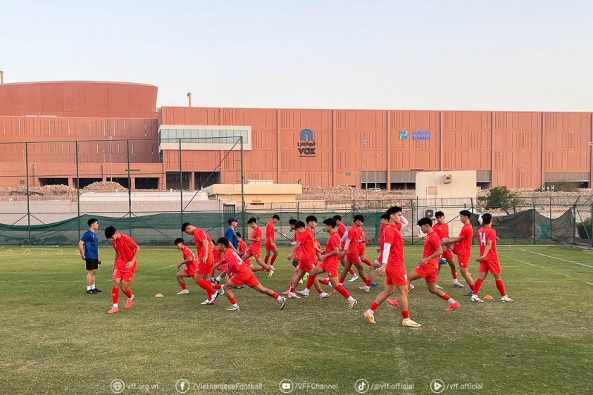 Tuyển Việt Nam đã đến Oman, sẵn sàng săn vé đi World Cup 609452
