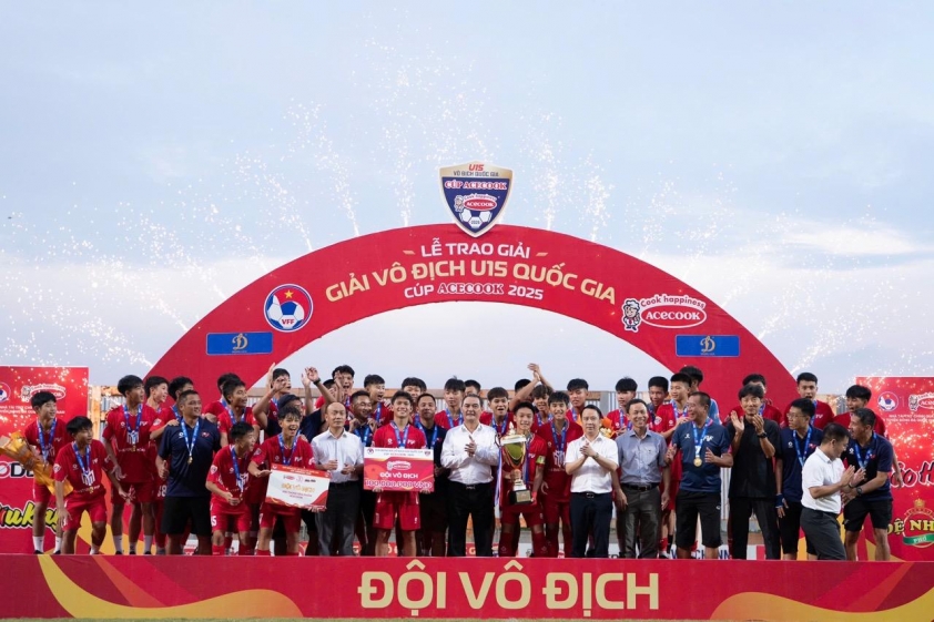 Lò đào tạo trẻ số 1 Việt Nam vô địch 2 lần trong 2 ngày 676594