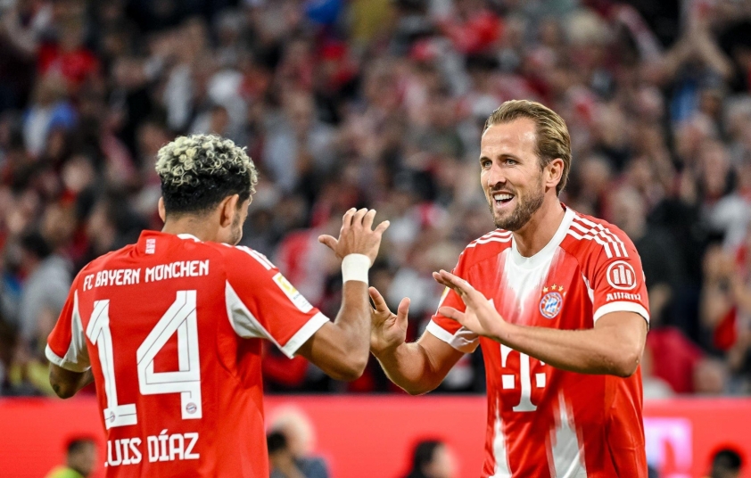 Harry Kane lập hattrick, Bayern Munich đại thắng Leipzig 690232