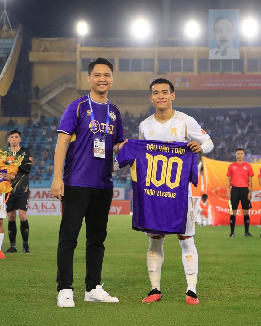 Văn Toàn lập cột mốc cực ấn tượng ở V-League 691020