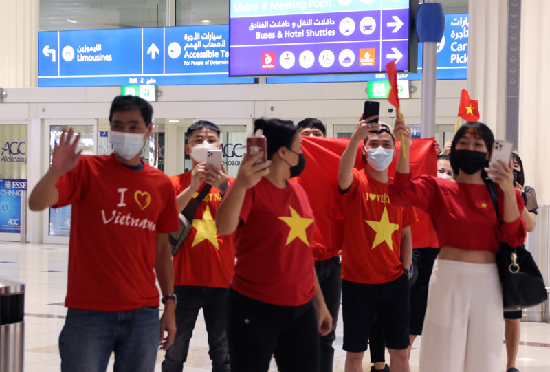 ĐT Việt Nam đón 'vị khách đặc biệt' khi tới UAE 48565