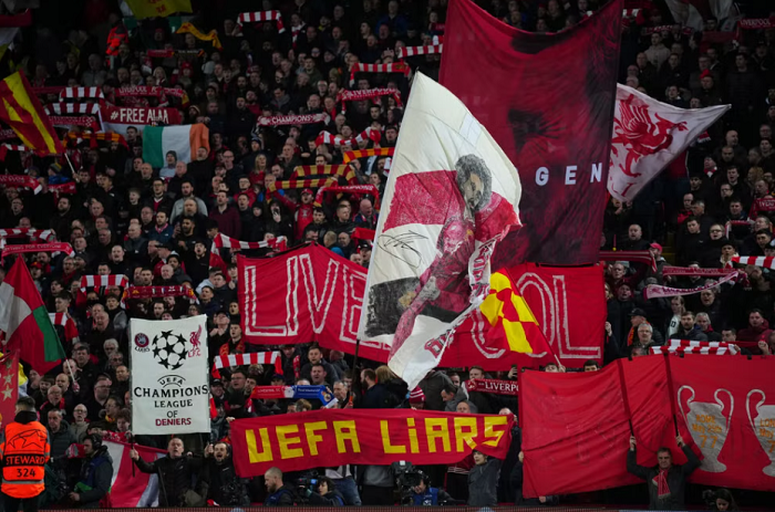 Thua trận, CĐV Liverpool 'cay cú' lên án UEFA vì lý do rất bất ngờ 250969