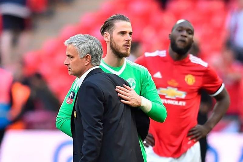 de-gea-mourinho-1712-1680473860.jpeg