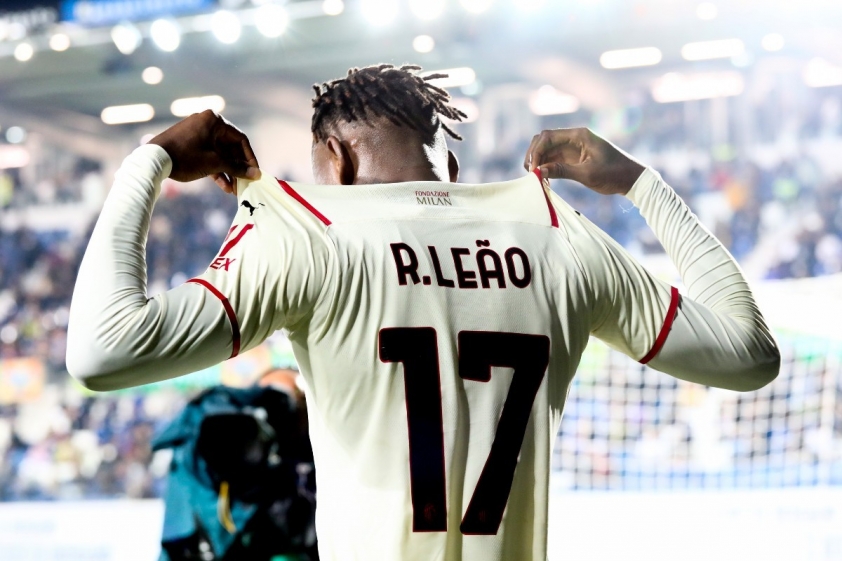 r-leao-shirt-1680581834.jpg