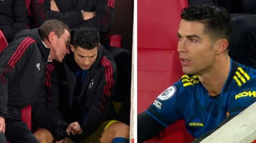 ronaldo-gian-du-vi-bi-thay-ra-san-ralf-rangnick-phan-ung-the-nao-1642659858-1
