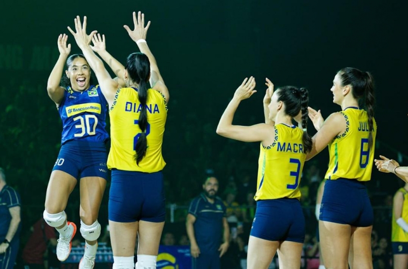 Julia tỏa sáng rực rỡ, tuyển Brazil dễ dàng hạ gục Puerto Rico tại giải bóng chuyền nữ thế giới 692544