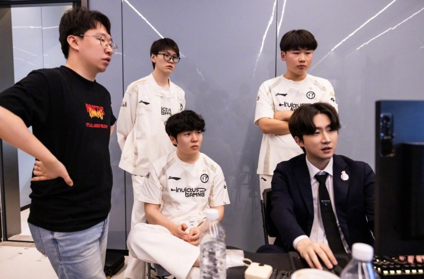 Cựu vương CKTG 'sụp đổ' khi hay tin T1 có vị trí seed 4 LCK 708940
