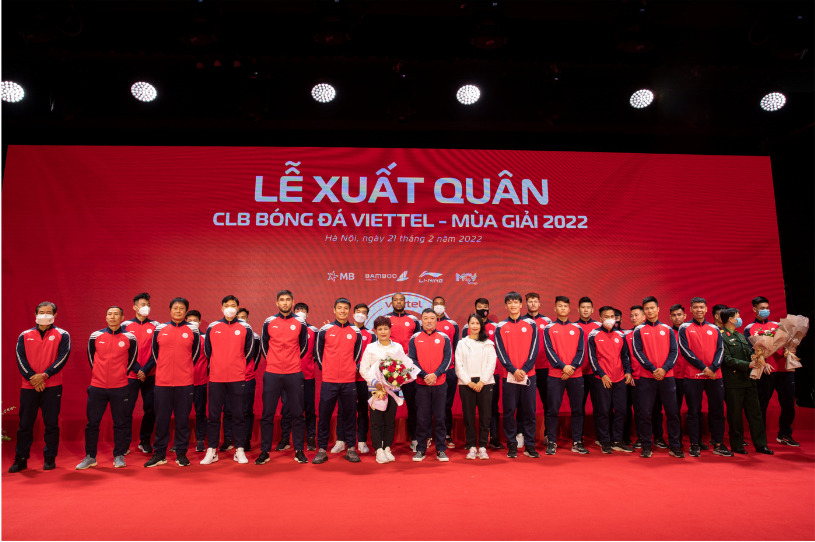 Li-ning tiếp lửa bóng đá Viettel thăng hoa mùa giải mới 114093