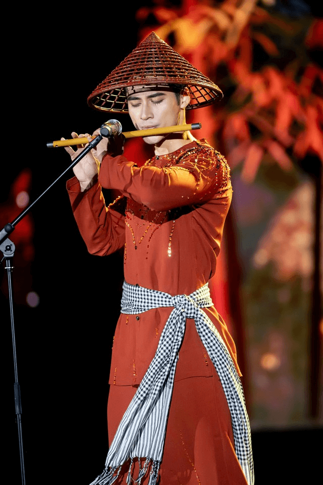 Phạm Tuấn Ngọc vào top 4 Mr World 2024 560662