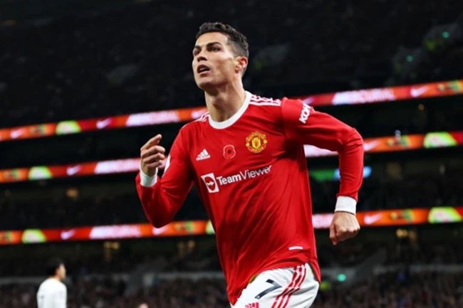 Man Utd thay thế Ronaldo bằng 'nỗi đau' của Arsenal 154694