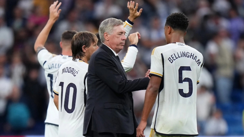 Carlo Ancelotti nhắc đến Bellingham, thừa nhận Real Madrid yếu về phòng ngự