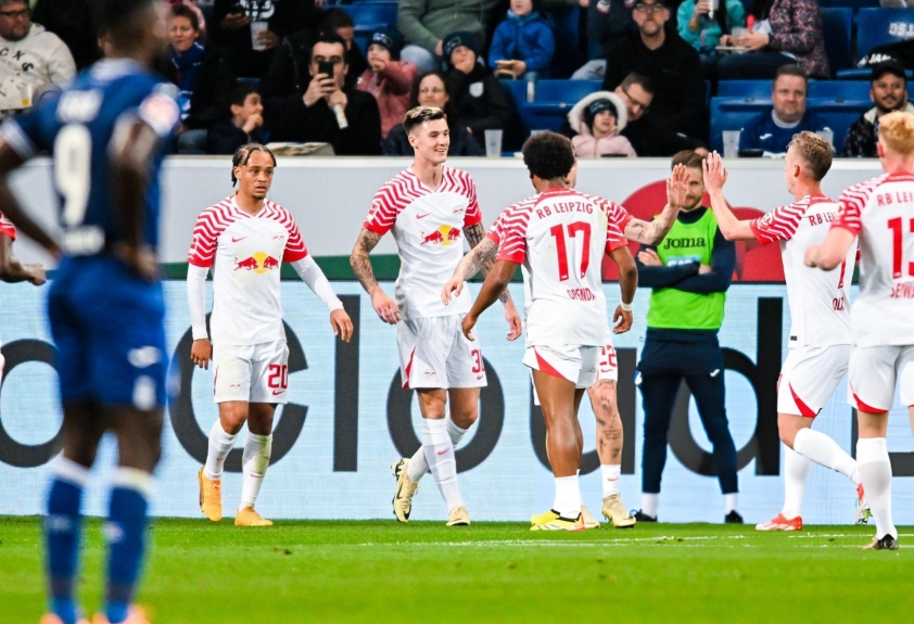 Arsenal vượt mặt MU, hớt hải chốt thần đồng trước Euro 473537