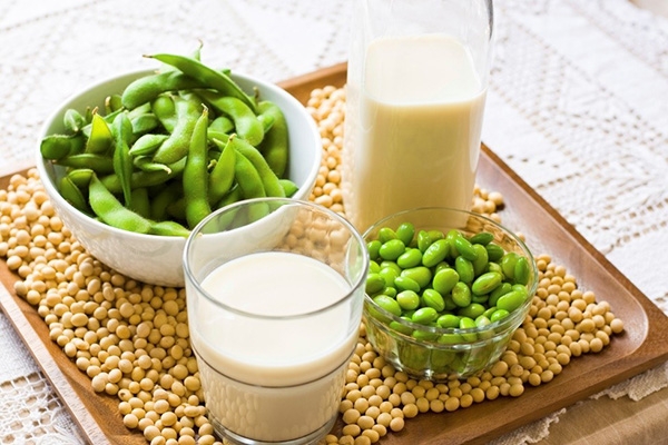 uống sữa đậu nành có tăng vòng 1 không