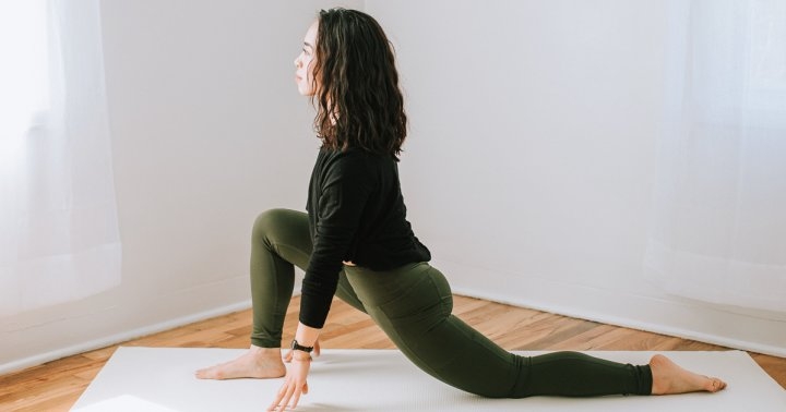 Các tư thế yoga giảm đau lưng
