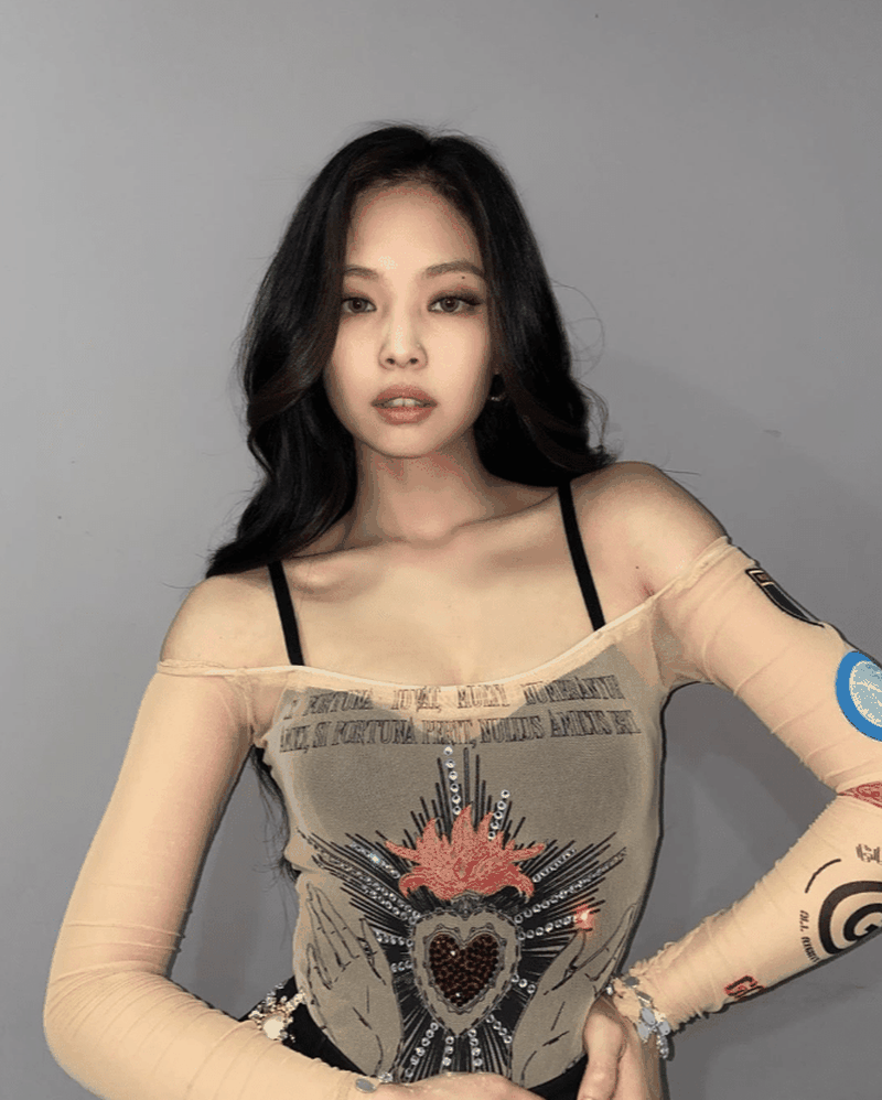 Bờ vai Jennie