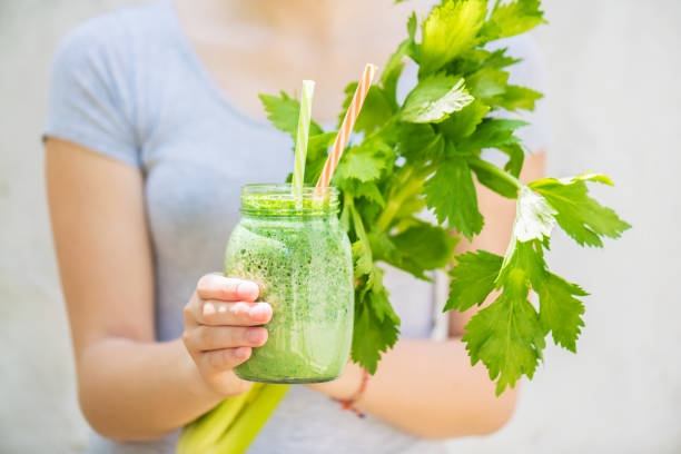 nước ép cần tây giảm cân