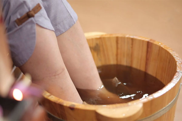 Cách trị đau nhức xương khớp tại nhà