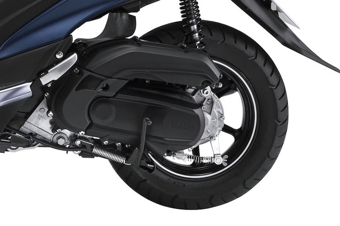 So sánh Honda Vision và Yamaha FreeGo