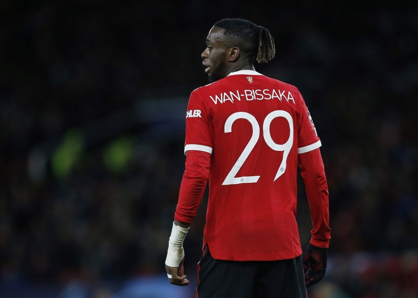 Wan-Bissaka-Manchester-United-Premier-League-Crystal-Palace-Vieira-transfer-scaled