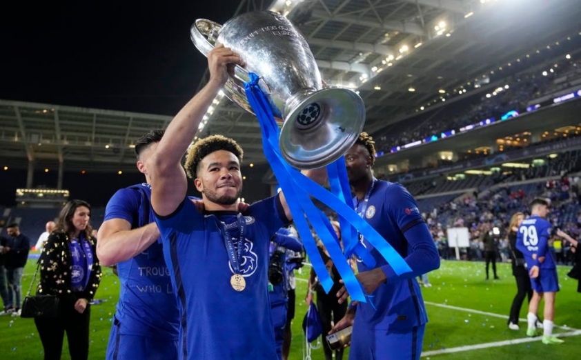 Chelsea kích nổ hợp đồng mới cho ‘siêu hậu vệ’ tuyển Anh với mức lương siêu khủng 182441