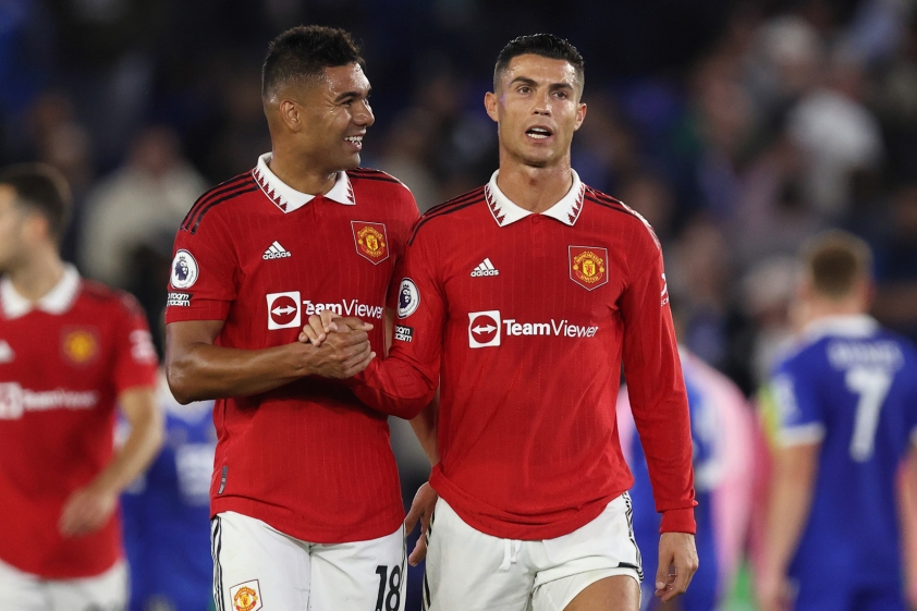 Điều lạ ngược đời, Ronaldo phải cảm thấy hạnh phúc khi được dự bị tại MU 182138