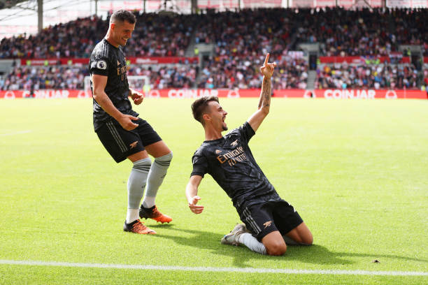 Fabio Vieira ấn định tỉ số 3-0 của trận đấu. Ảnh: Internet.