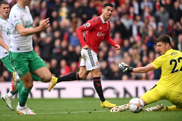 dau mu tottenham len phuong an khoa ronaldo va eriksen 2