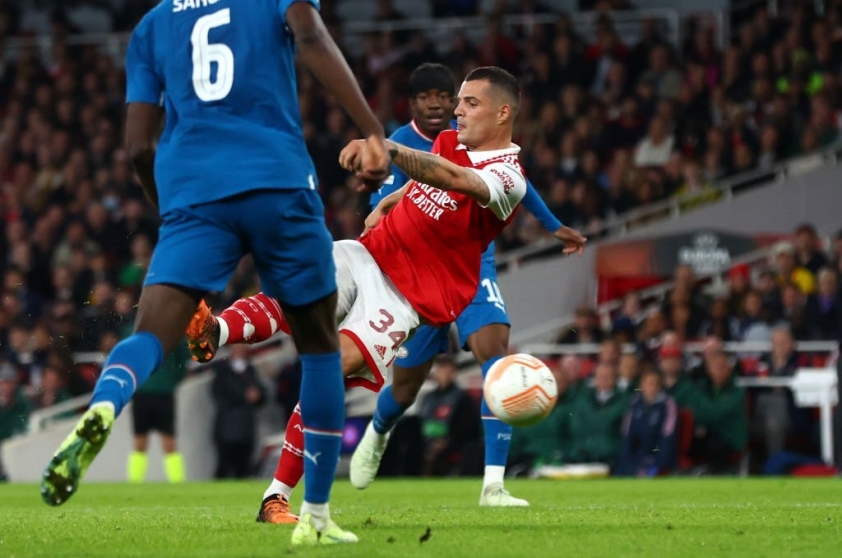 arteta xhaka xung dang co duoc ban thang do 1