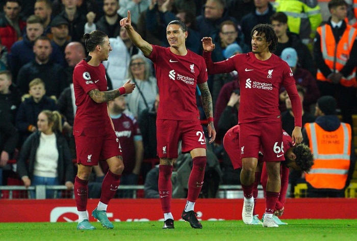 vua pha ky luc ngoai hang anh nunez lai khien klopp lo lang 3