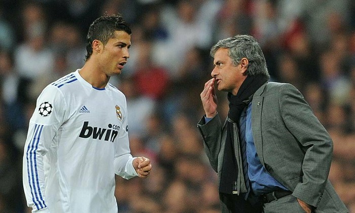 Ronaldo nổi loạn, Mourinho chỉ Ten Hag cách 'dạy dỗ' 206623