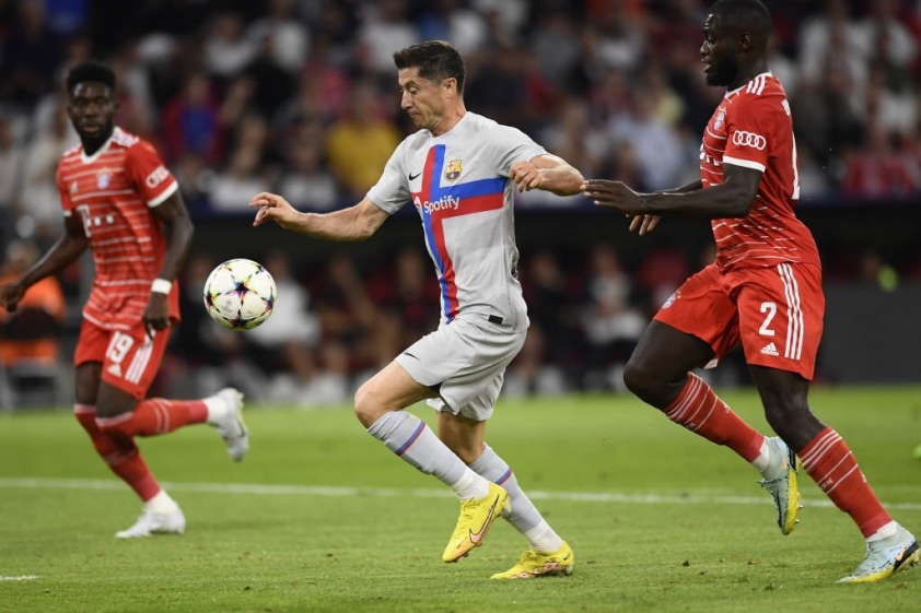 dung do bayern barca can nhieu hon mot phep mau 2