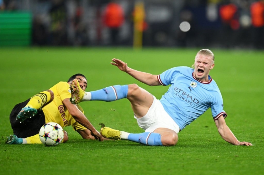 pep voi thay haaland ra san truoc dortmund vi lo lang 3