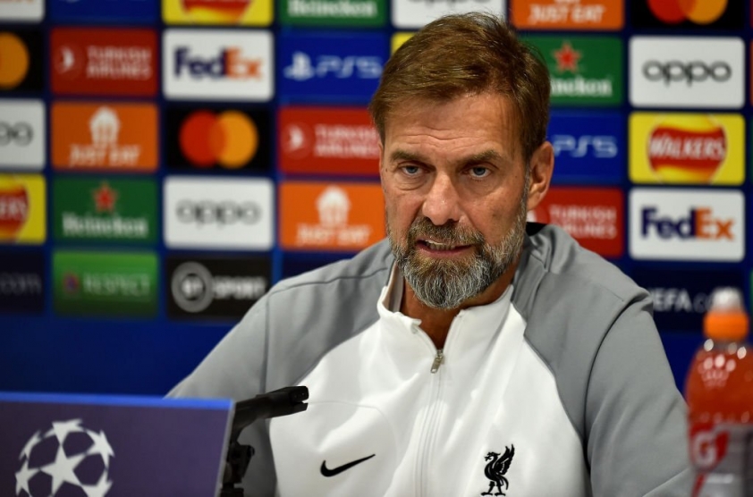Đáp trả dư luận, Klopp ẩn ý 'người trong cuộc mới hiểu người trong kẹt' 211858