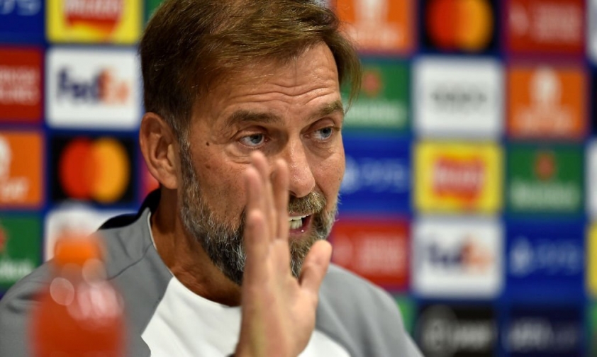 Đáp trả dư luận, Klopp ẩn ý 'người trong cuộc mới hiểu người trong kẹt' 211859