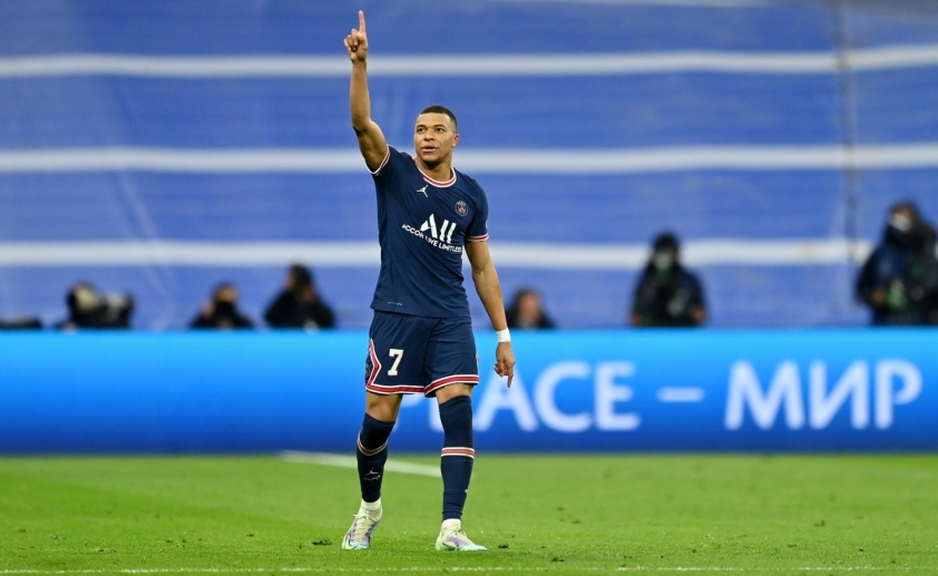 Ronaldo-Messi-Kylian-Mbappe-compressed