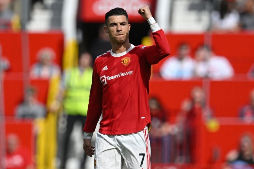 Ronaldo là người hùng của Man Utd ở trận đấu này