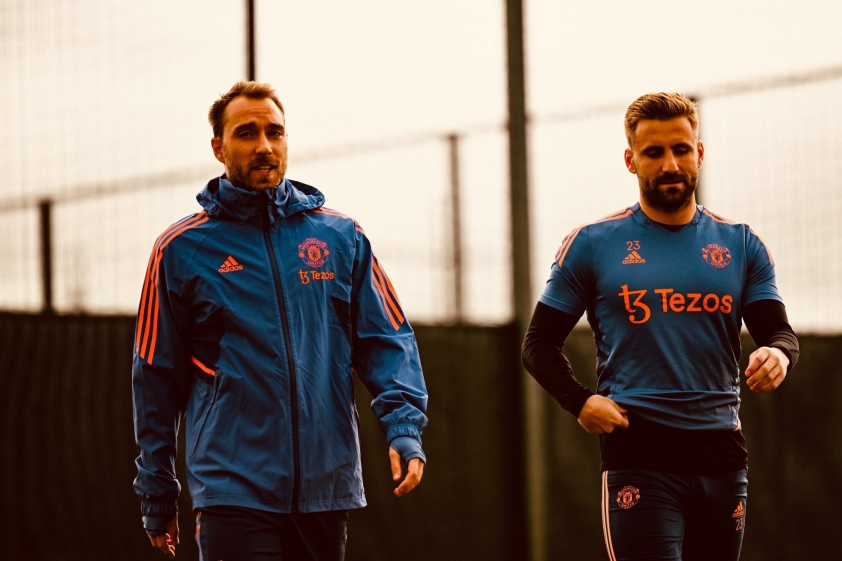 erik-ten-hag-mu-everton-1680875931.jpg