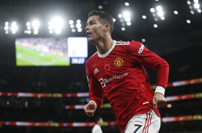 XÁC NHẬN: Tương lai của Ronaldo đã rõ, chuẩn bị bắt đầu mùa giải mới 162189