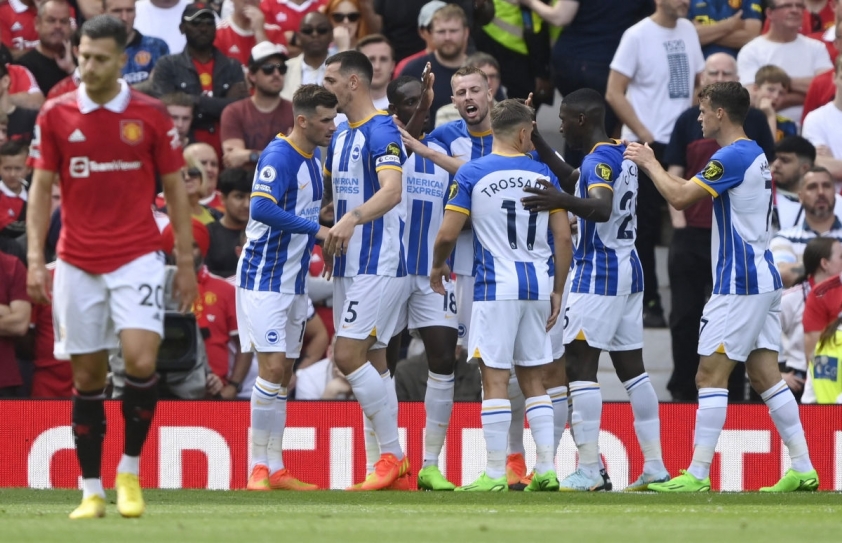 Man Utd tiếp tục chốt đơn sau thất bại: 'Ơn giời tiền vệ phòng ngự của Ten Hag đây rồi' 168675