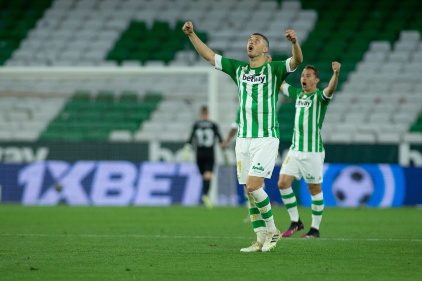 MAn Utd tiếp tục chốt đơn sau thất bại: 'Ơn giời tiền vệ phòng ngự của Ten Hag đây rồi' 168678