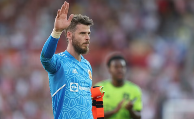 Man Utd nhận thất bại 'nhục nhã': Tận cùng bất lực của Erik Ten Hag 171600