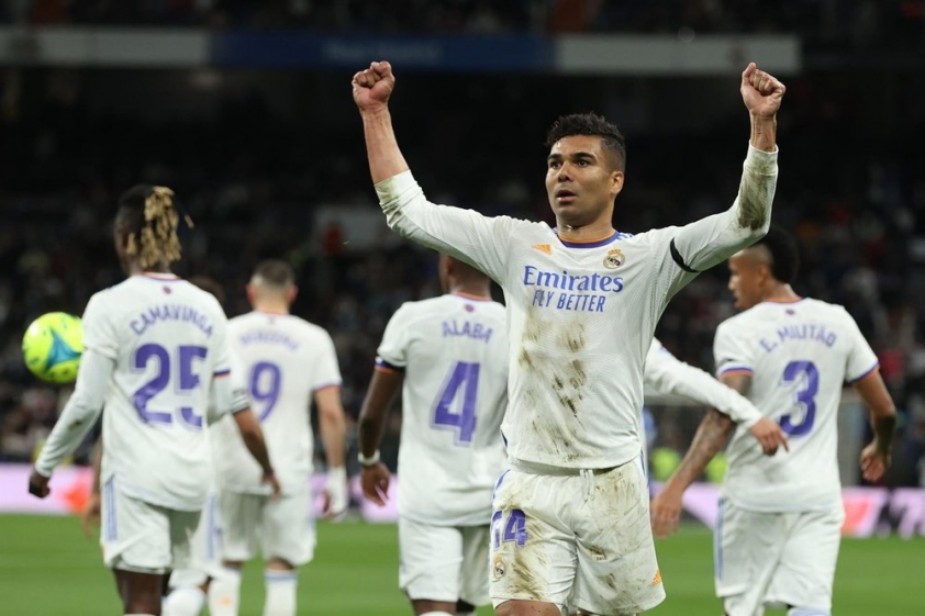 NÓNG: Đưa ra đề nghị cực khủng, Man Utd chuẩn bị đón siêu bom tấn từ Real Madrid 173329