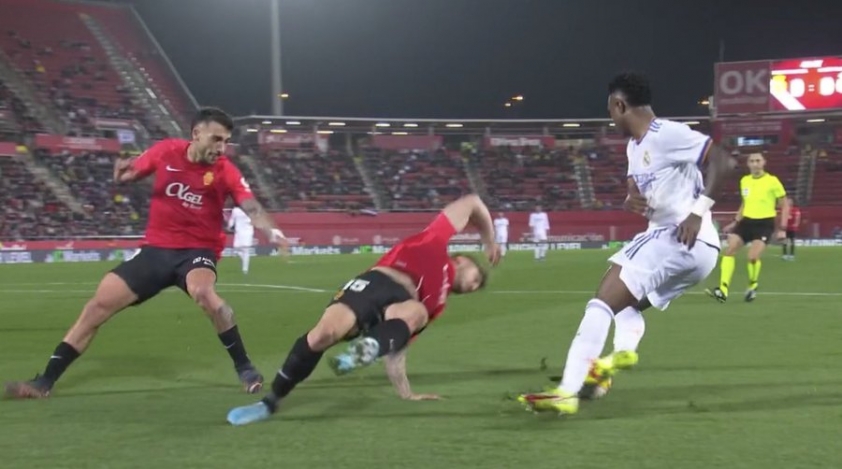 'Biến căng' tại Real Madrid: Vinicius suýt phải nhận tai hoạ lớn trong trận đấu với Mallorca vừa qua 186684