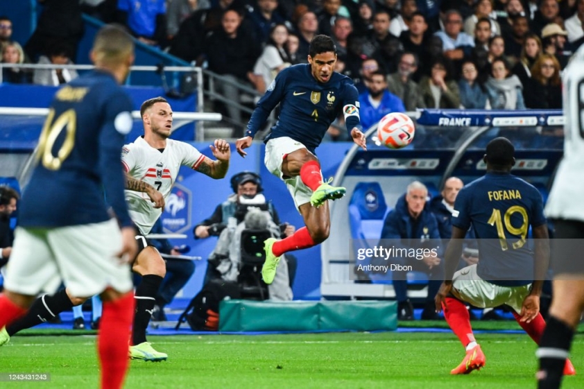 Man Utd đón nhận thông tin bất ngờ từ Varane sau trận đấu giữa Pháp và Áo 192021
